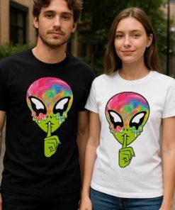 Colorful Alien Couple T-Shirts ce